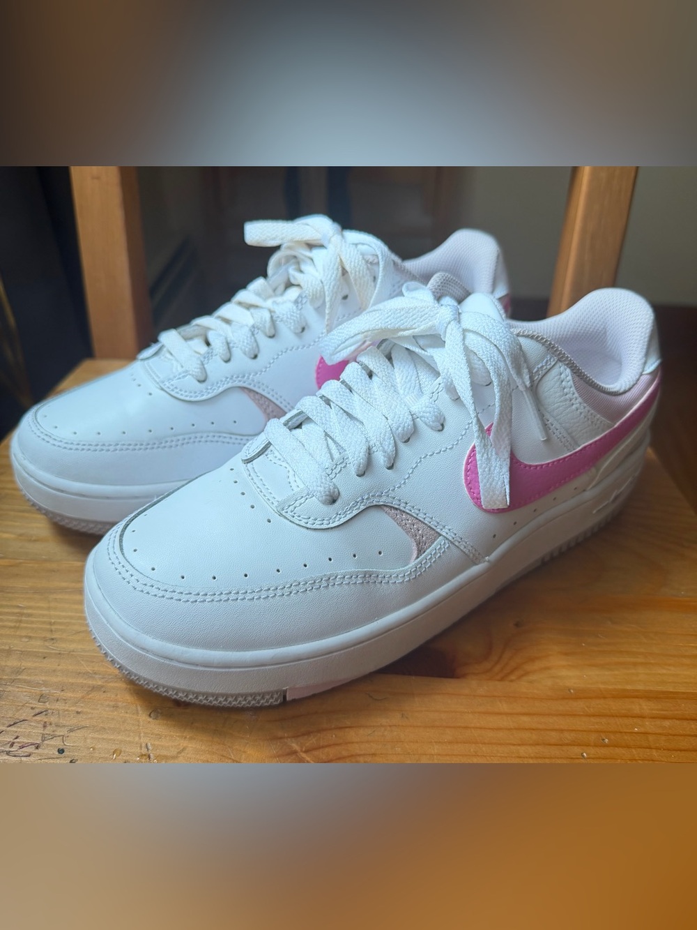 Nike Gamma Force Women’s White Sneakers with Pink Swoosh